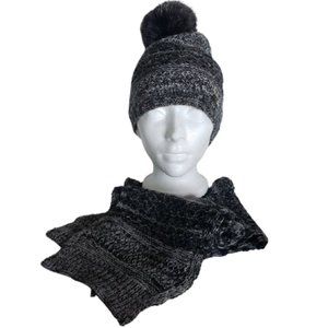 Chaos black & gray toque hat scarf set